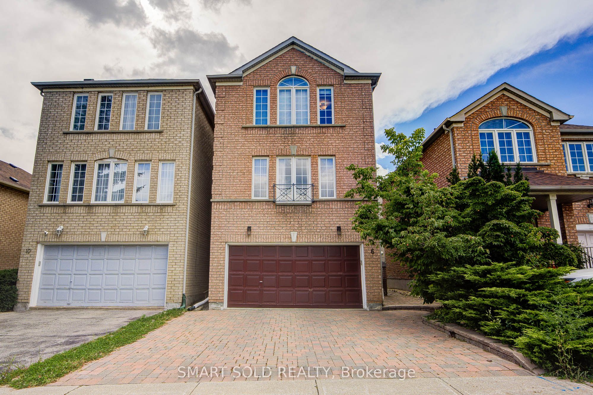6 Sugarforest Drive