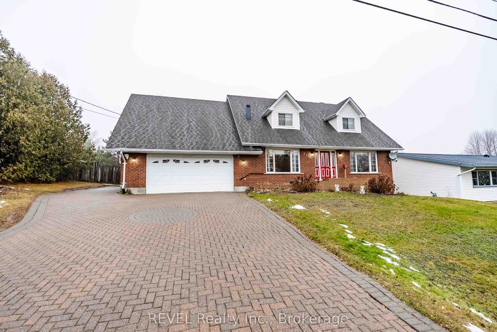 Photo of 1156 Vera Street, Greater Sudbury, ON P3N 1M6 (MLS # X12587370)