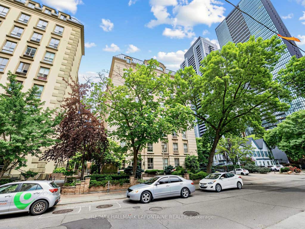 Photo of 88 Charles Street E #504, Toronto, ON M4Y 2W7 (MLS # C13495222)