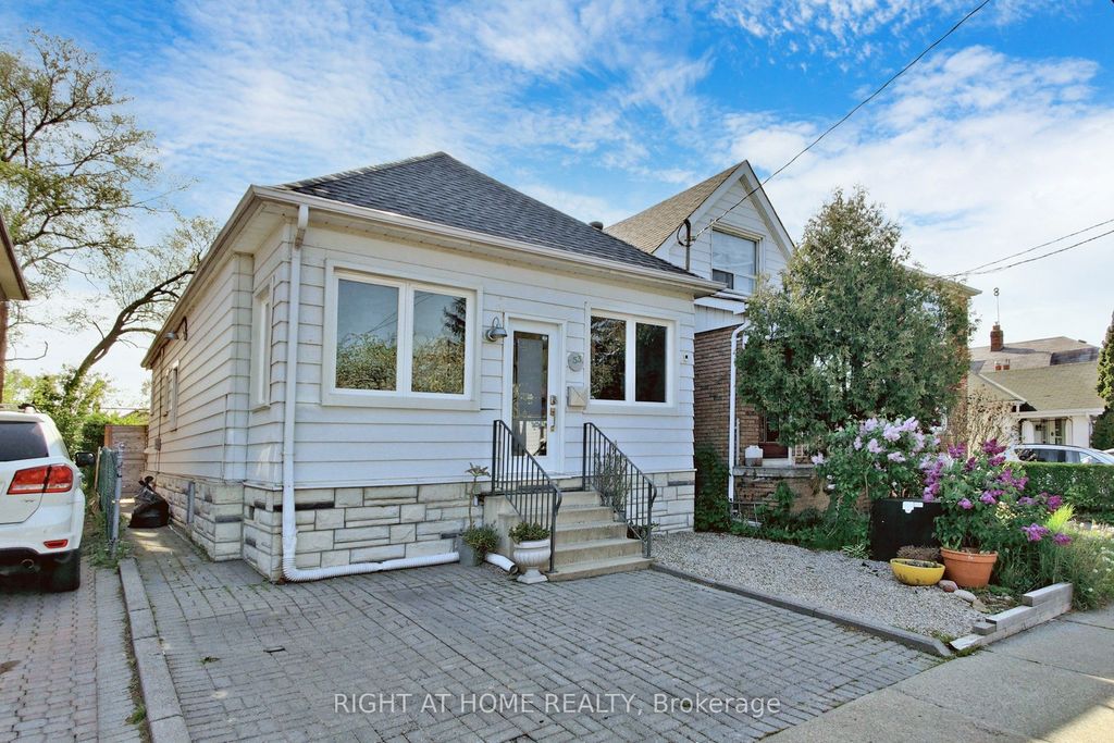 Photo of 53 Sixteenth Street, Toronto, ON M8V 3J7 (MLS # W12391759)