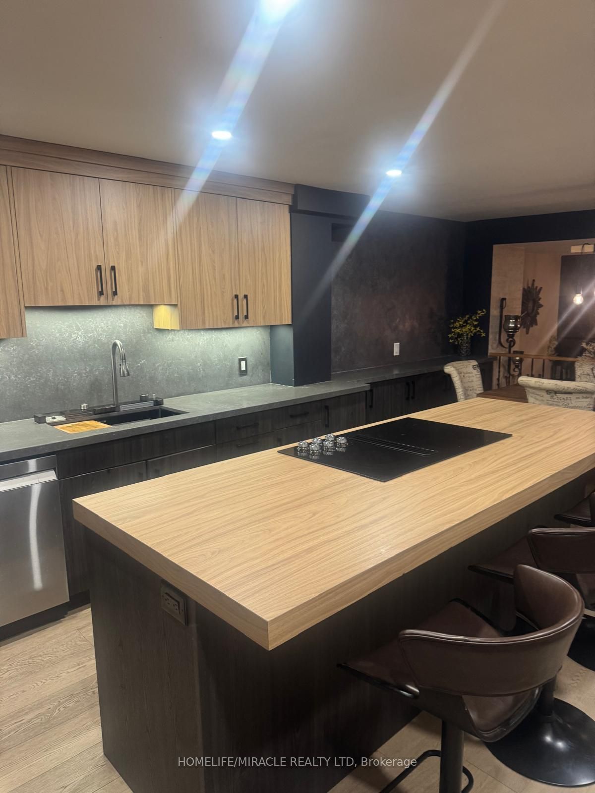 1051 Cedarglen Gate 51