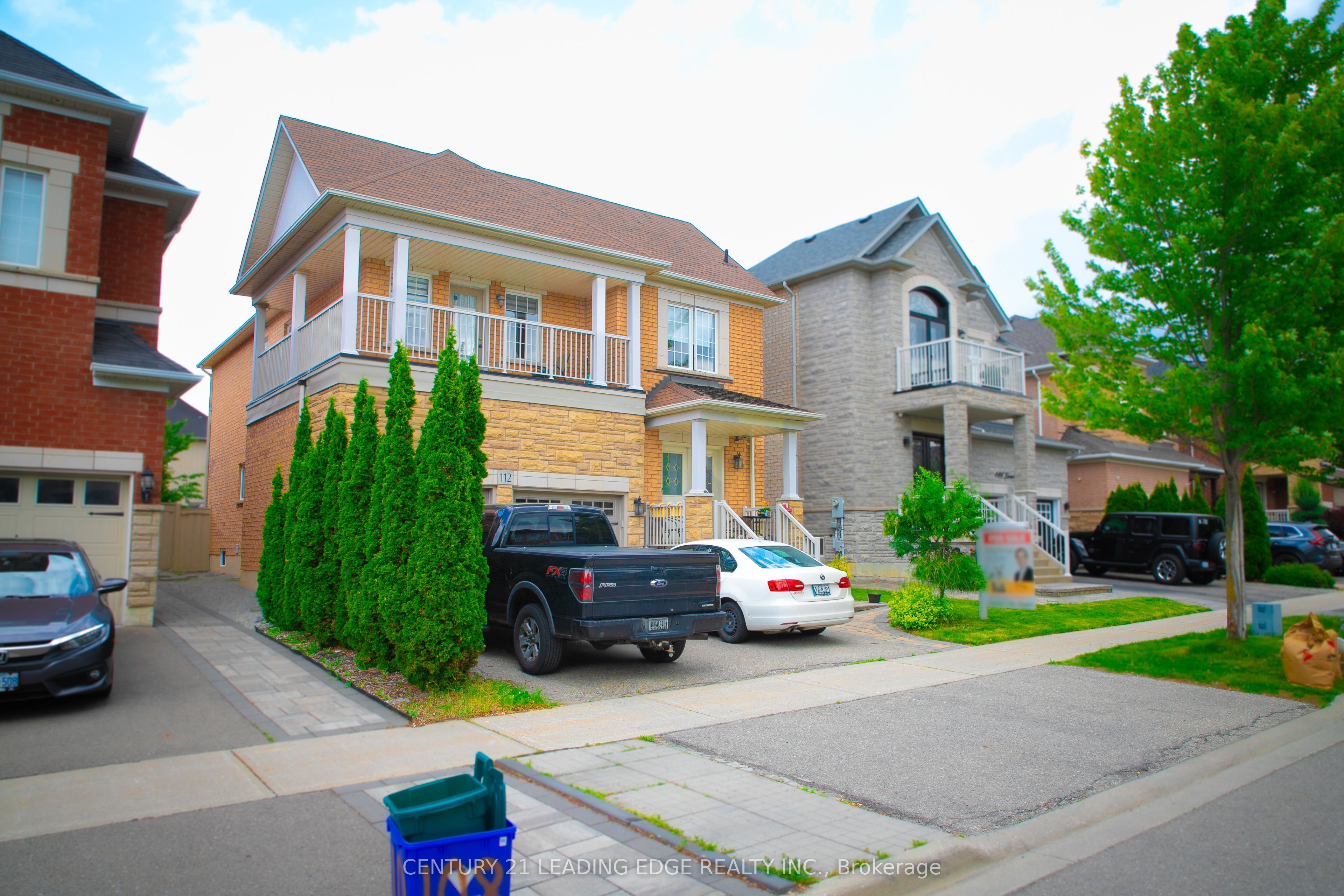 112 Lormel Gate