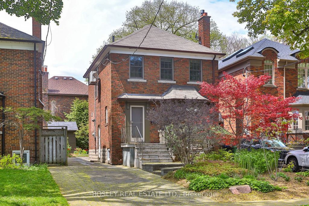 Photo of 164 Hanna Road, Toronto, ON M4G 3N8 (MLS # C13147644)