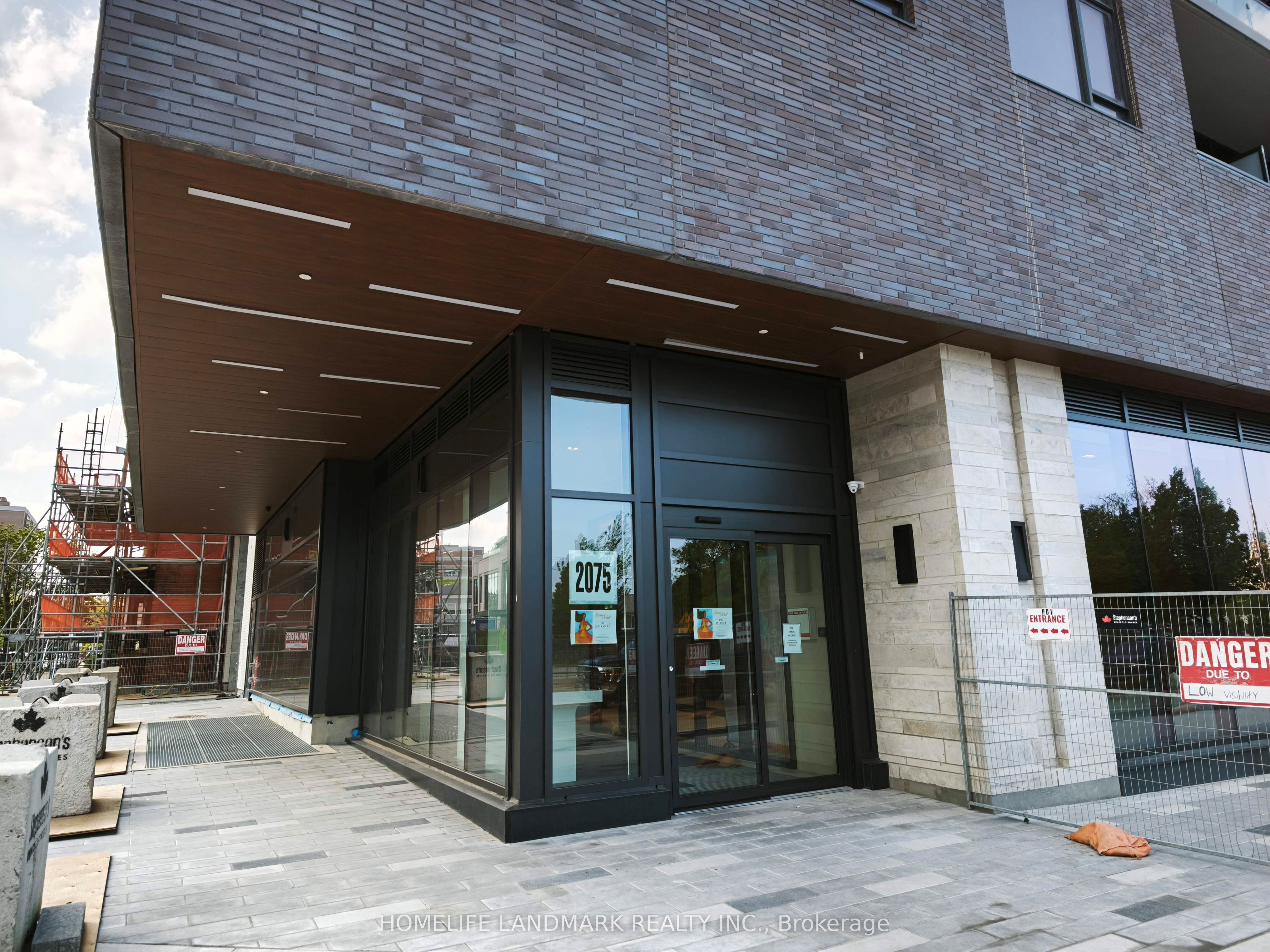 2075 Lakeshore Road 2205