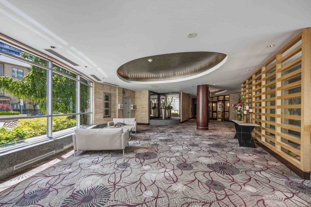 Photo of 2111 Lake Shore Boulevard W #121, Toronto, ON M8V 4B2 (MLS # W13804896)