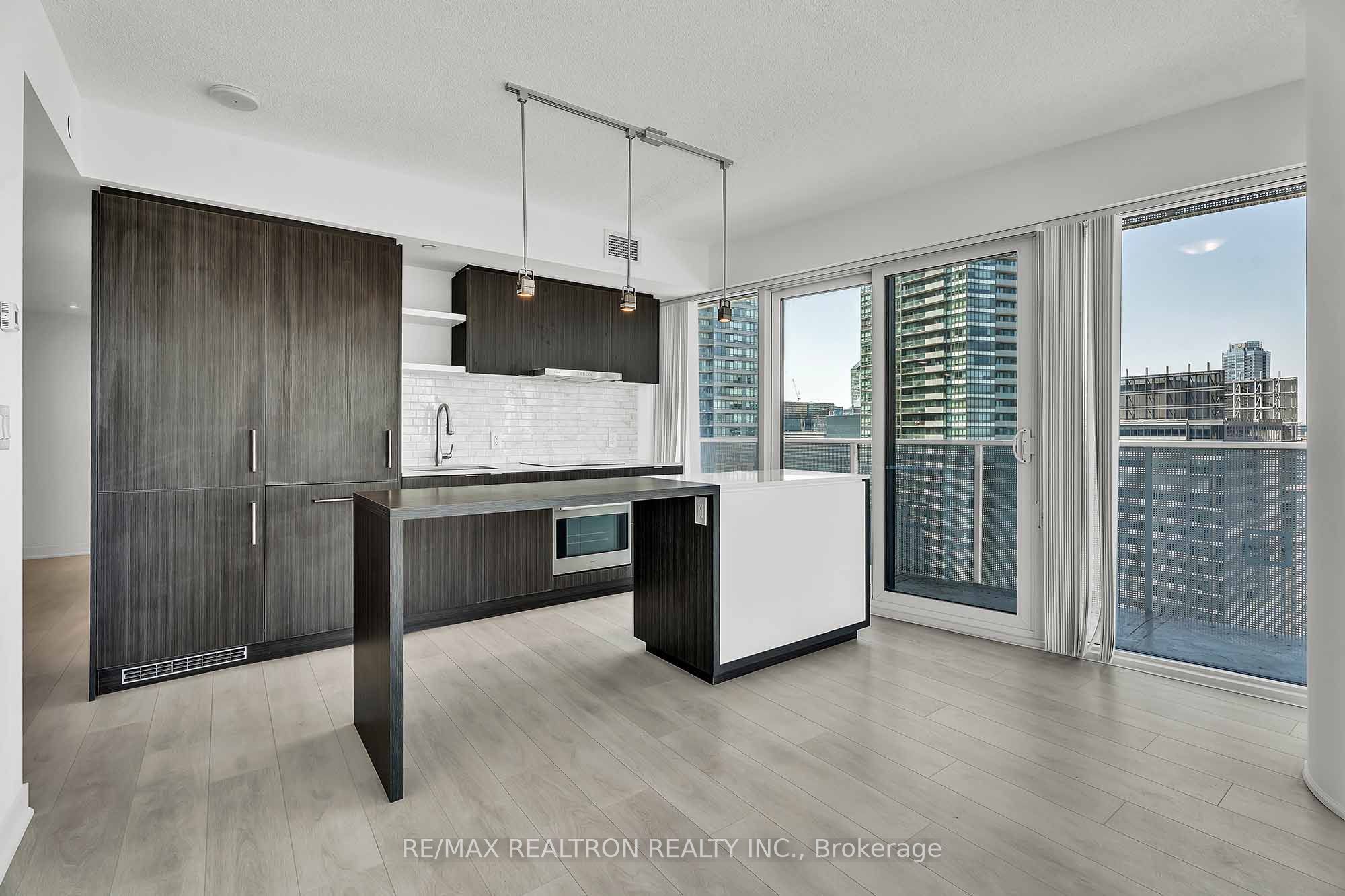 88 Harbour Street 4004