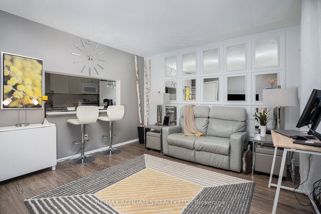 Photo of 270 Brittany Drive #207, Manor Park - Cardinal Glen and Area, ON K1K 0R8 (MLS # X12457082)