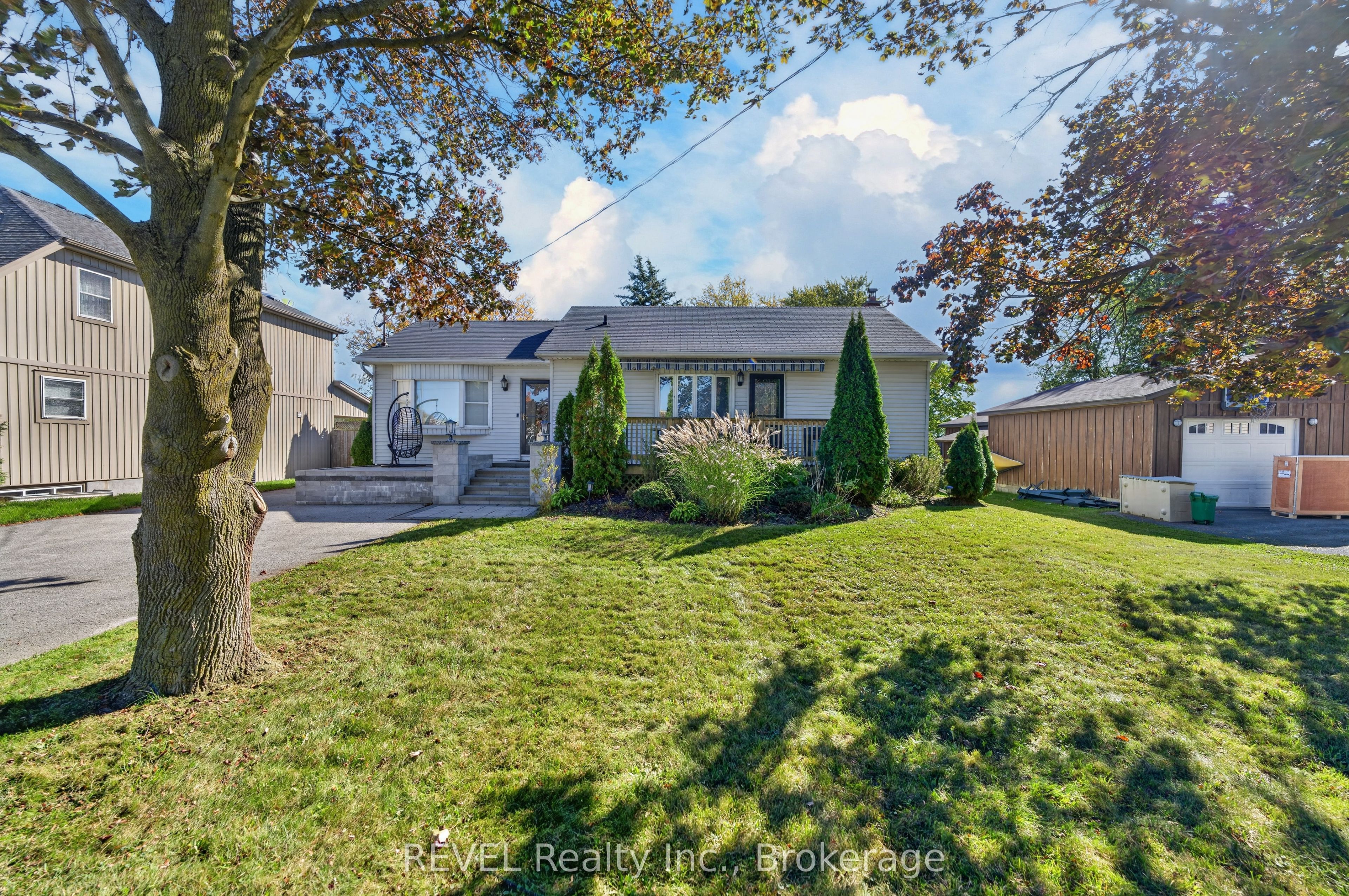 1329 NIAGARA STONE Road