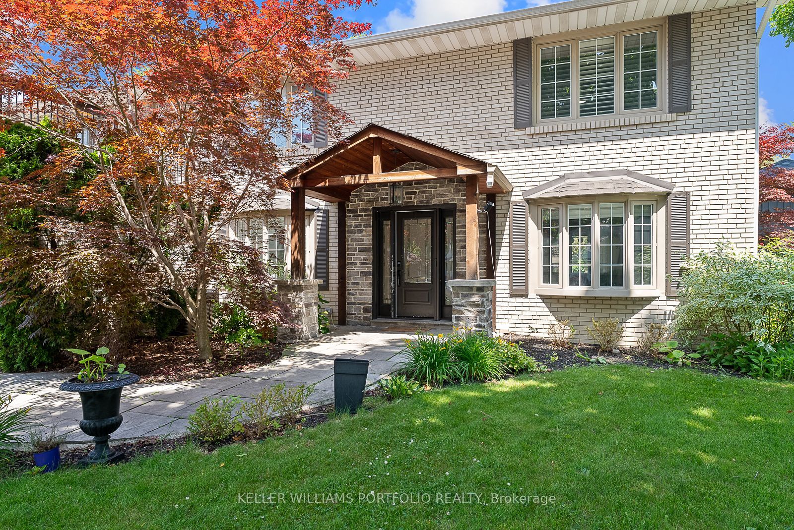 14 Treeline Court