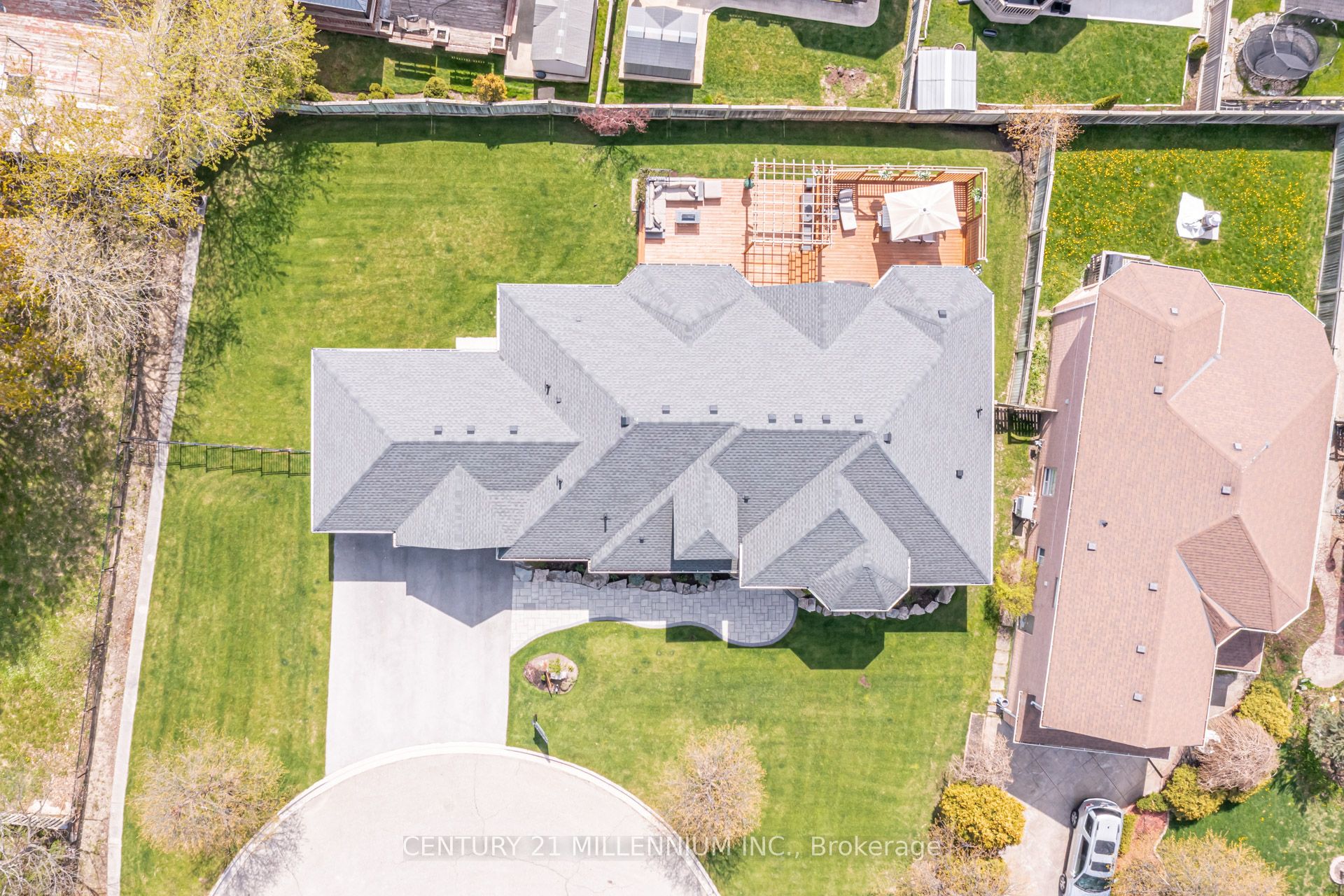 15 Bimmer Place
