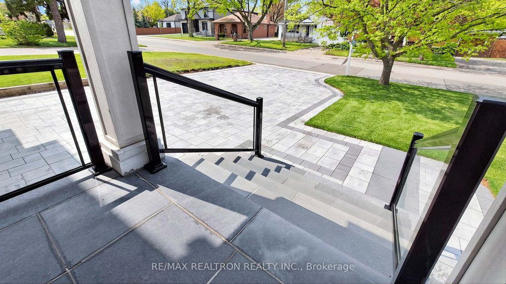 Photo of 9 Roxaline Street, Toronto, ON M9P 2Y6 (MLS # W13138630)