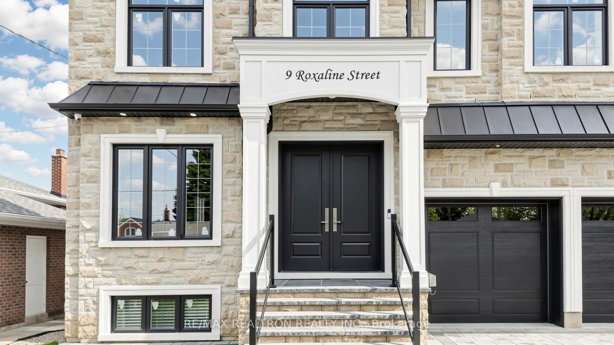 9 Roxaline Street