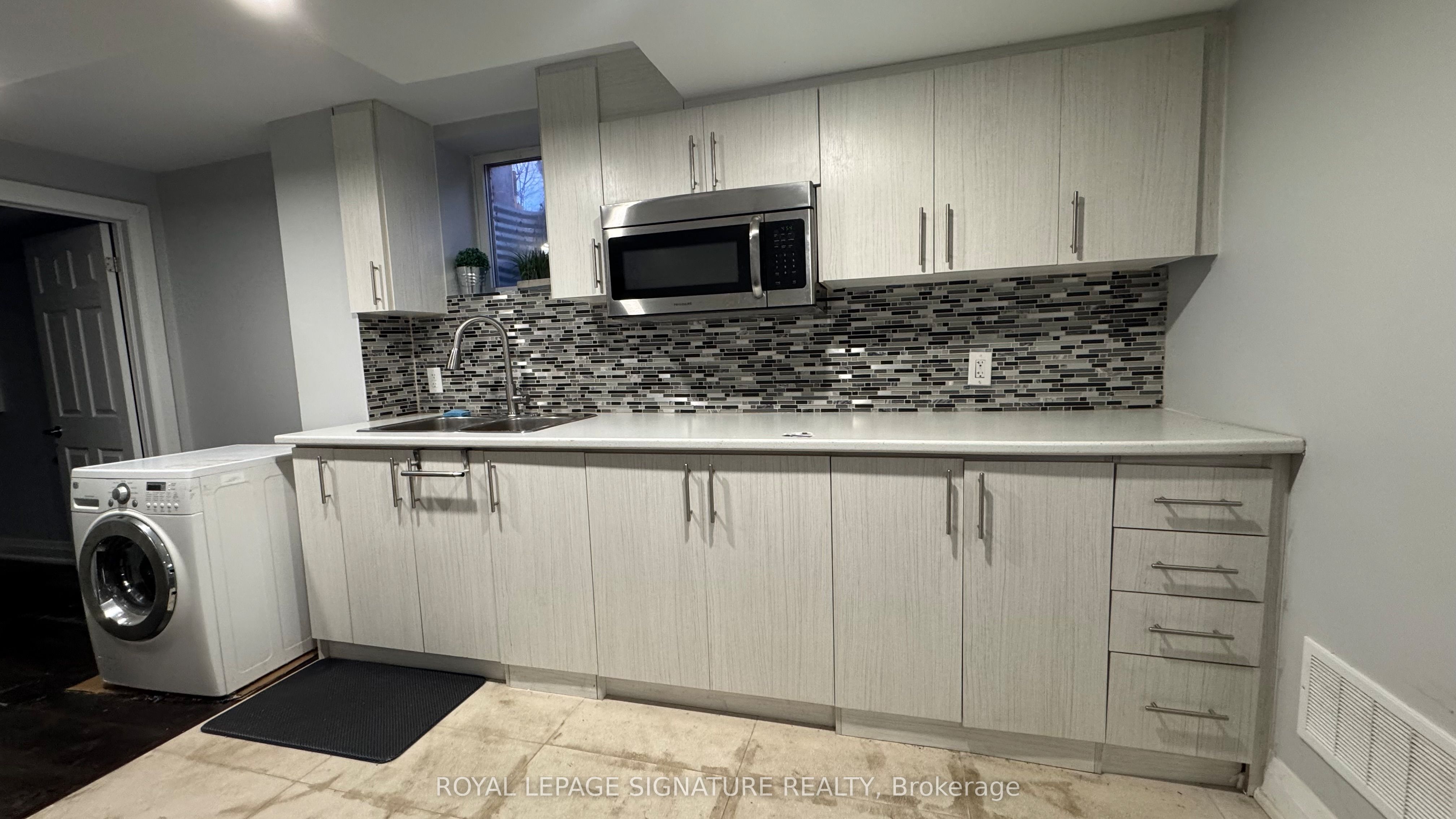 731 Bennett Boulevard Bsmt