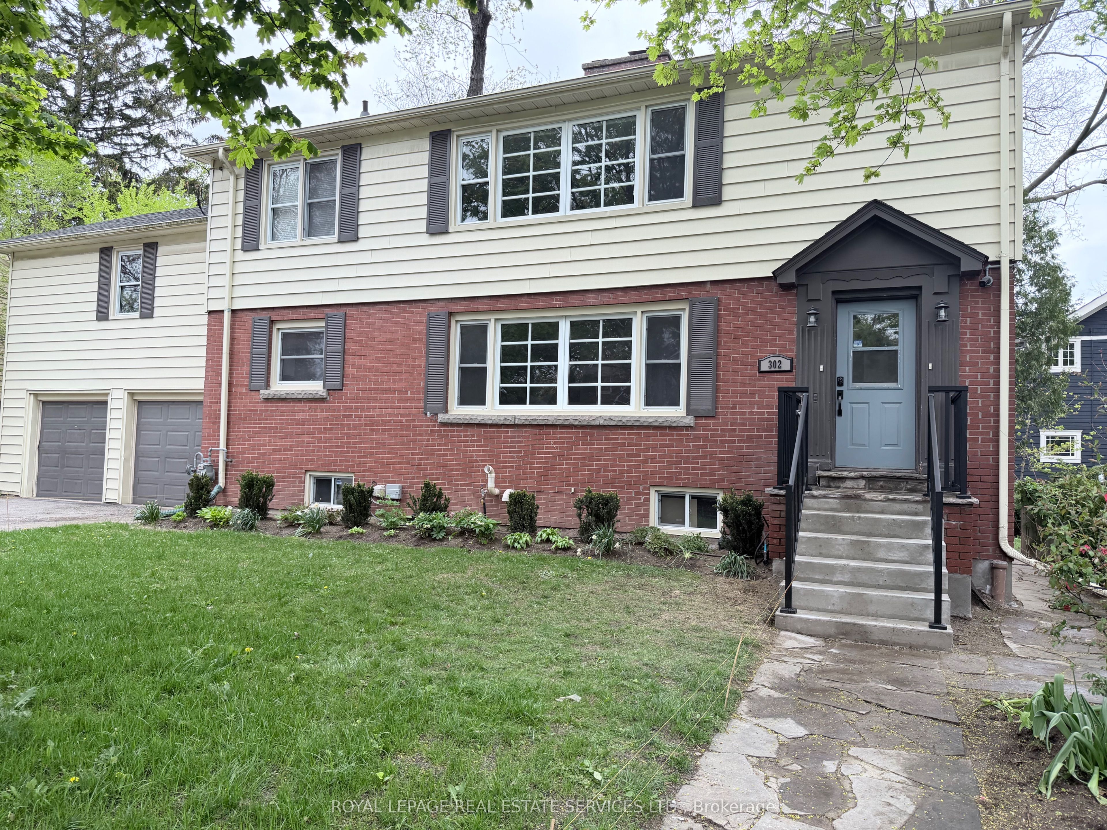 302 Maple Avenue Main floor