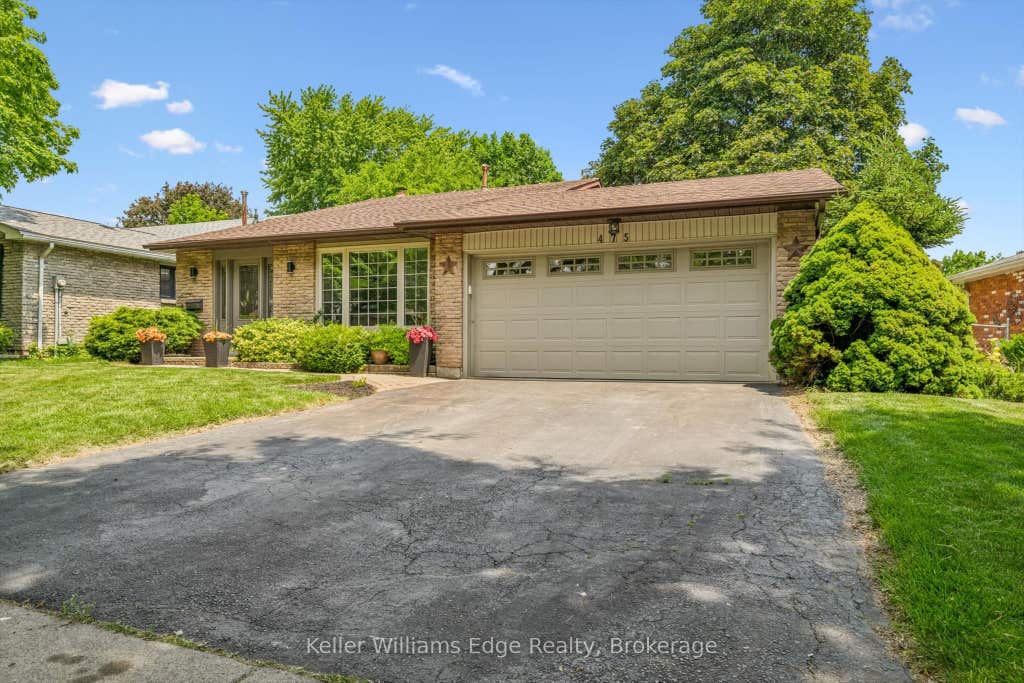 Photo of 475 Vanguard Crescent, Oakville, ON L6L 5G6 (MLS # W13411618)