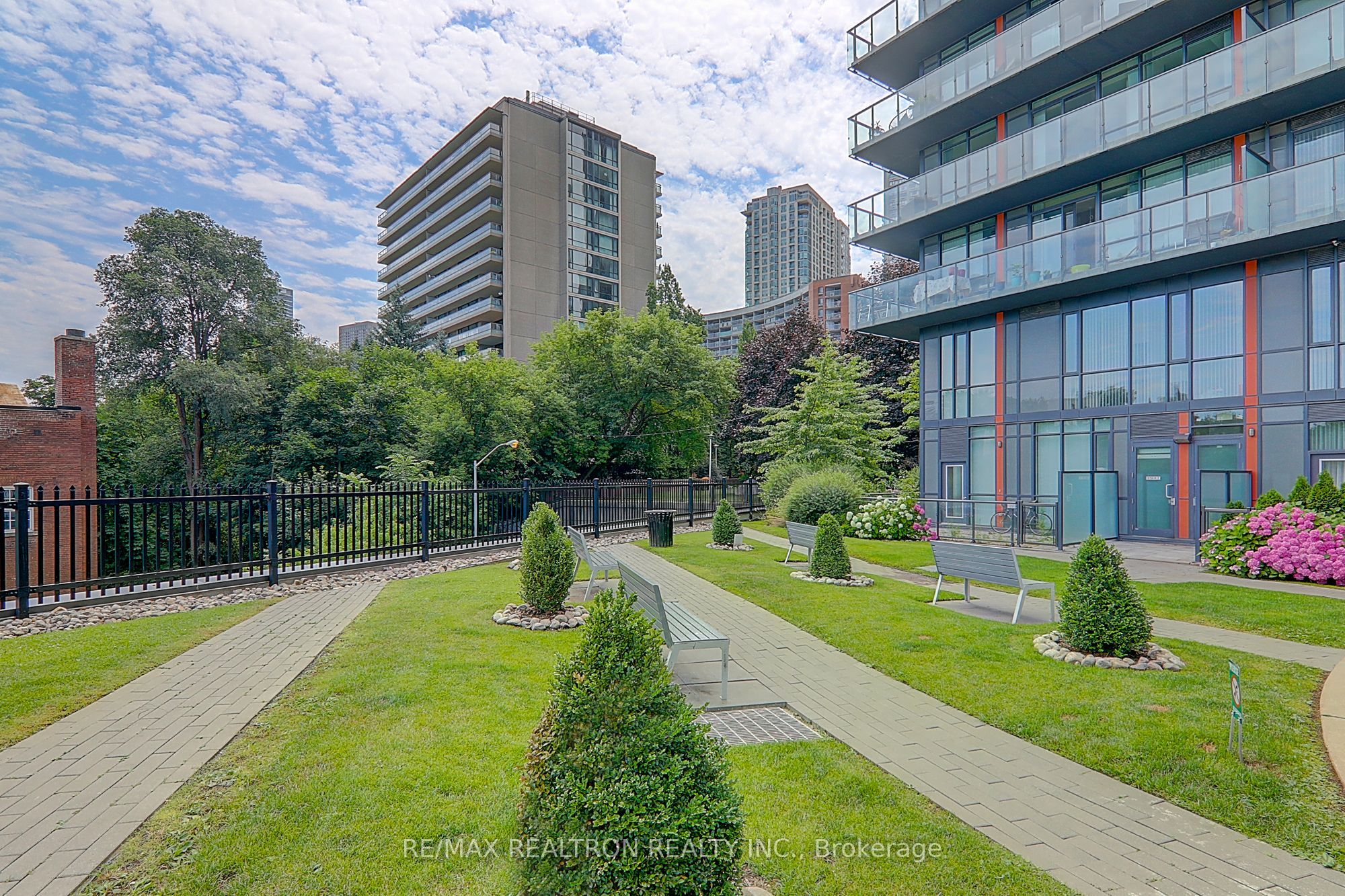 825 Church Street 2306