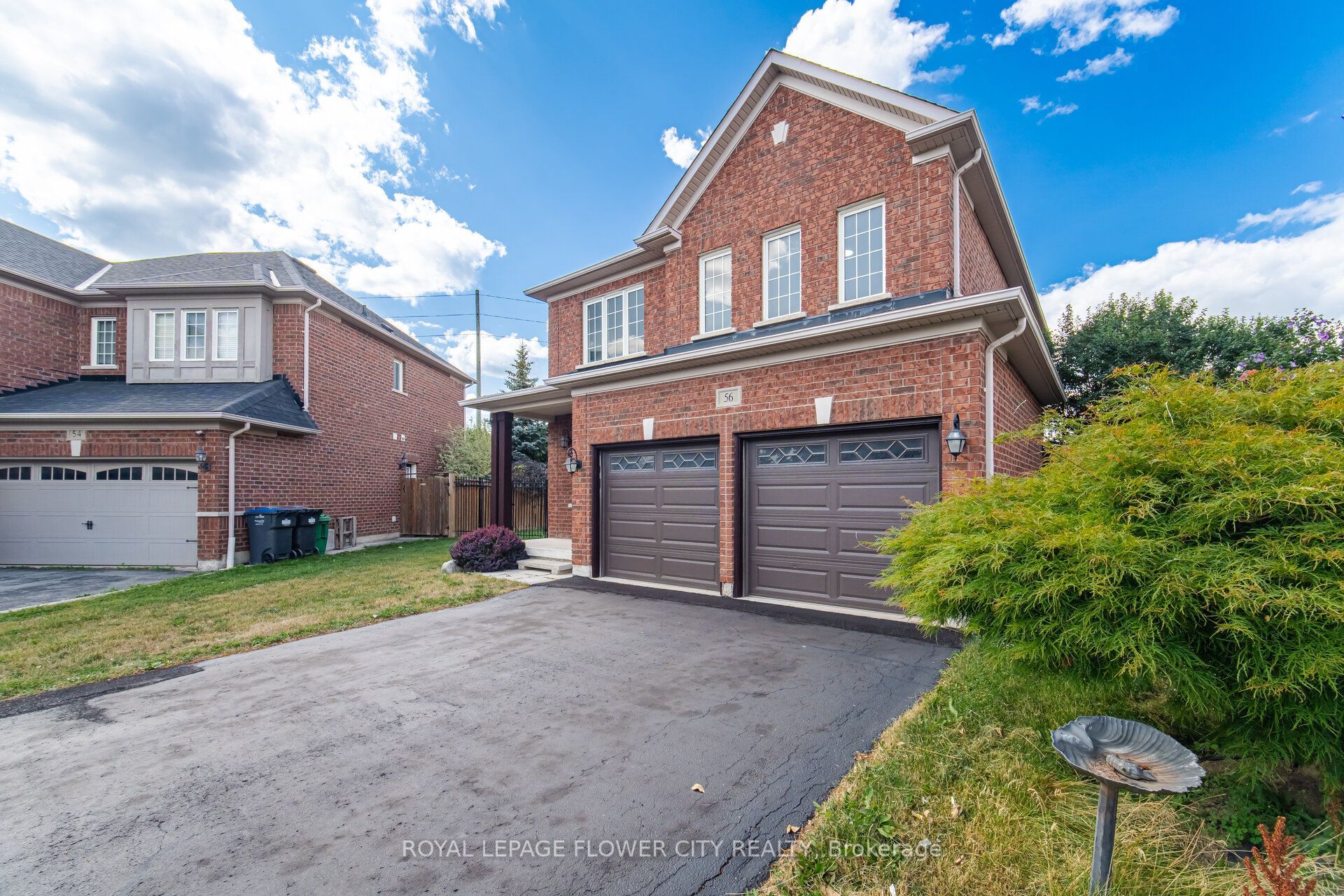 56 Laurentide Crescent