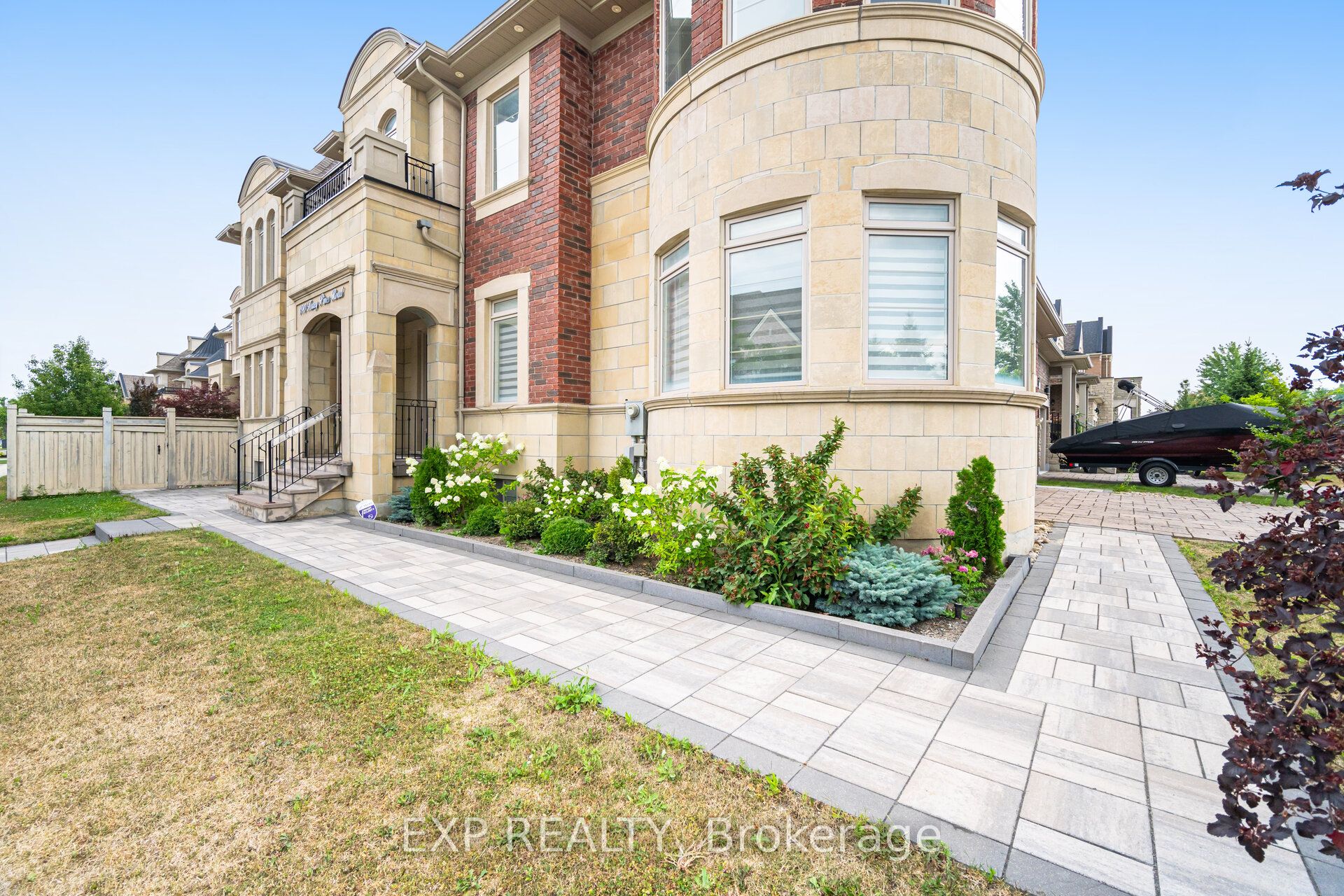 190 Torrey Pines Road