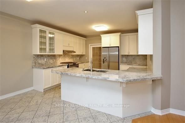 22 St Urbain Drive