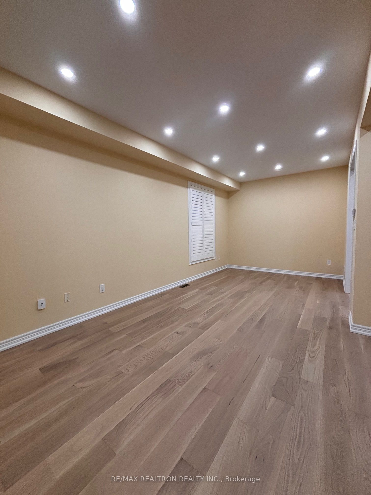 3 Mariposa Avenue