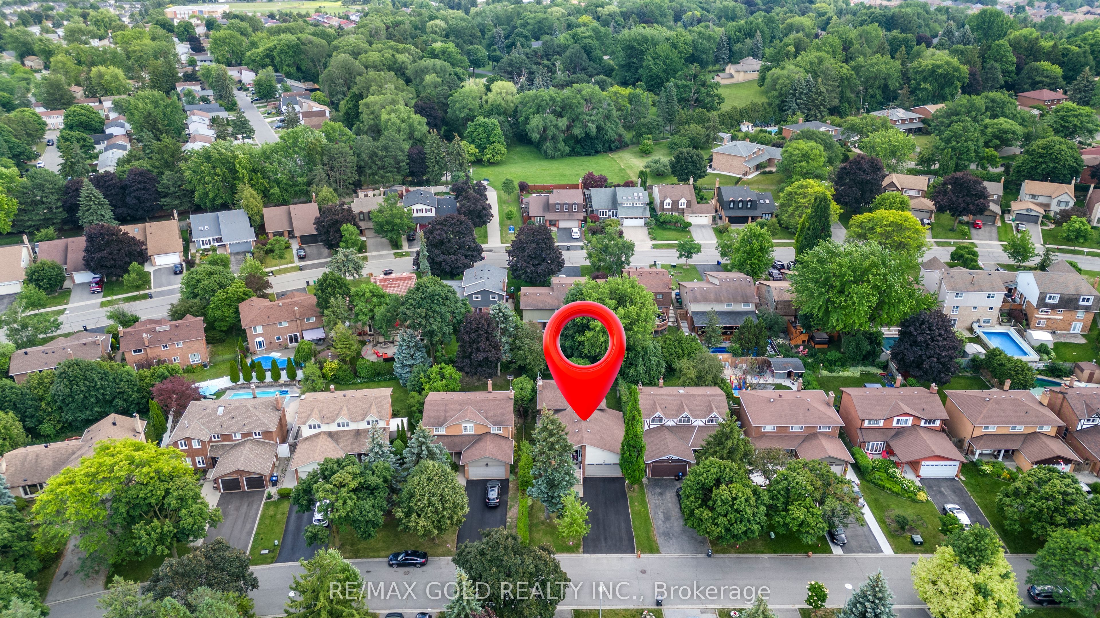 48 Maidstone Crescent