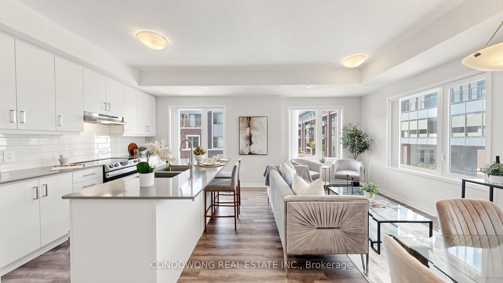 Photo of 31 Honeycrisp Crescent #49, Vaughan, ON L4K 0N6 (MLS # N13165522)