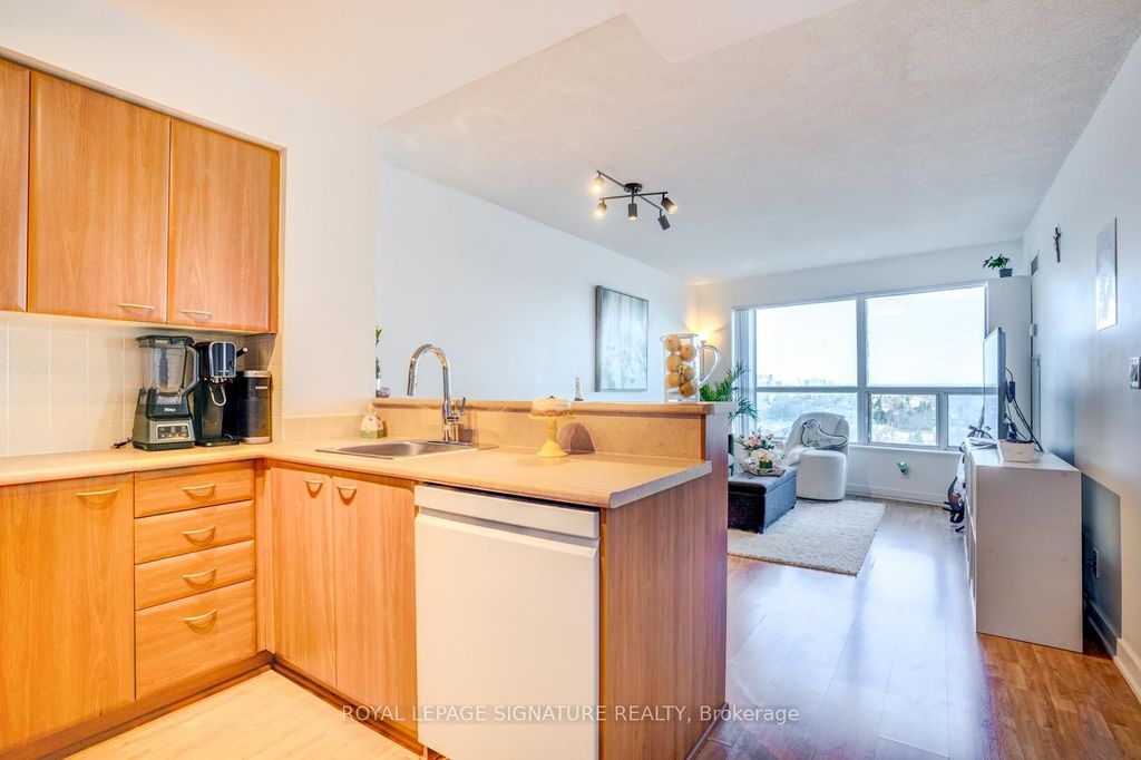 Photo of 36 Lee Centre Drive #1203, Toronto, ON M1H 3K2 (MLS # E13055000)