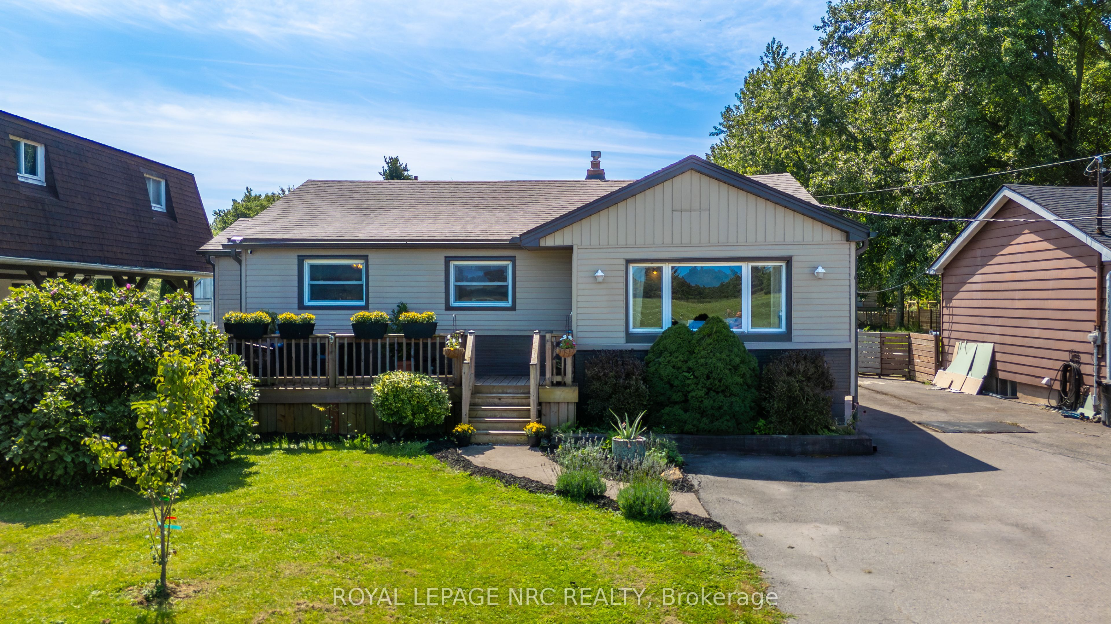 2499 Port Robinson Road