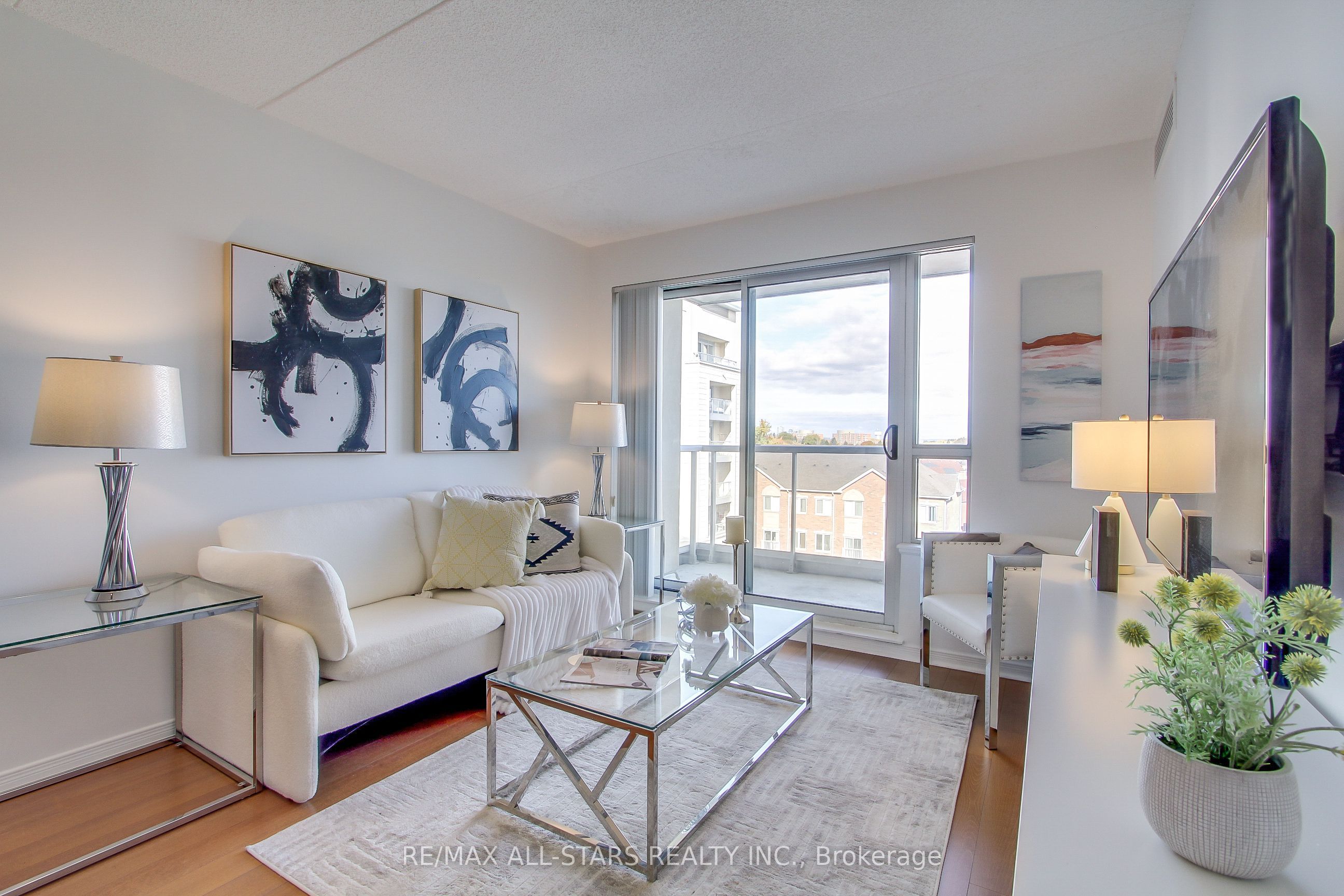 4600 Steeles Avenue E 610