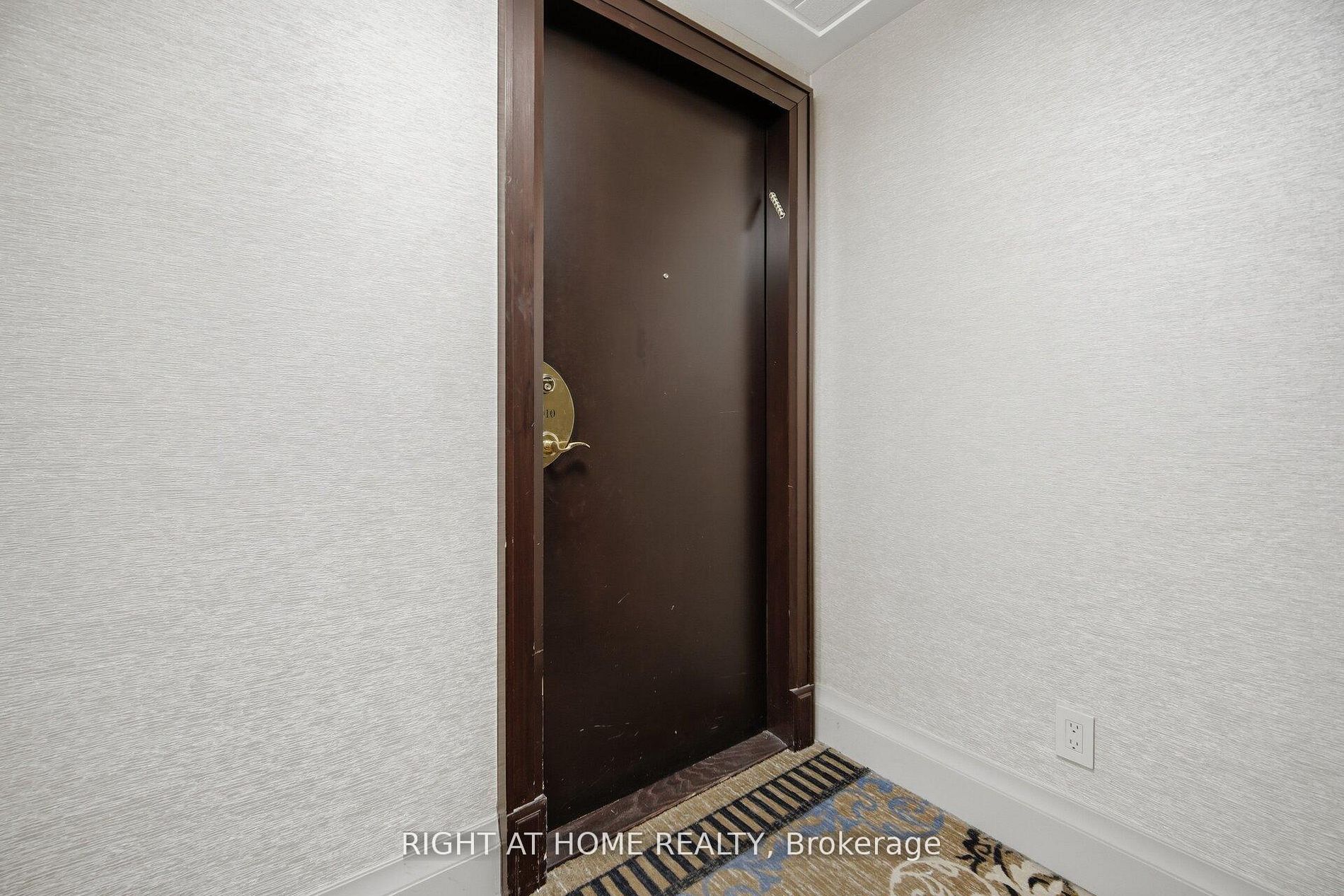 88 Promenade Circle 1010