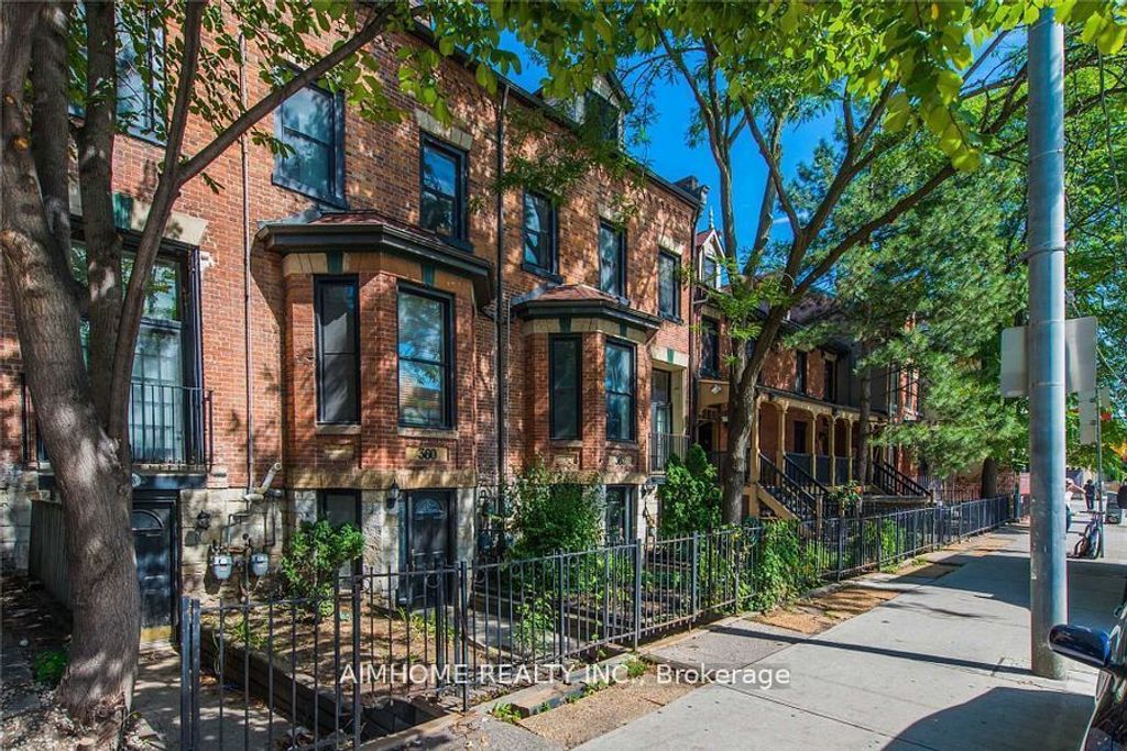 Photo of 360 R Dundas Street E #Th2, Toronto, ON M5A 2A3 (MLS # C12652024)