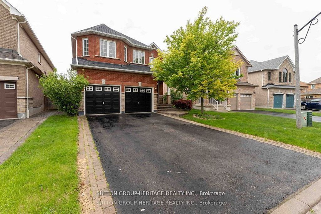 Photo of 34 Ball Crescent, Whitby, ON L1P 1W6 (MLS # E12587600)