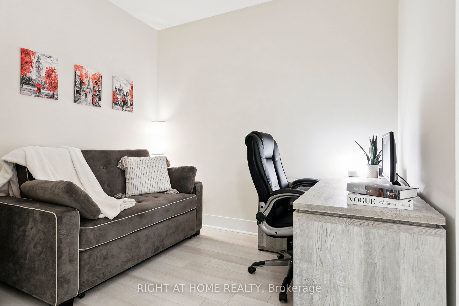 32 Davenport Road 311