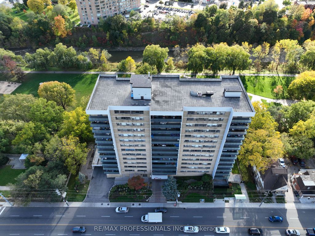 Photo of 2130 Weston Road #405, Toronto, ON M9N 3R9 (MLS # W12474493)