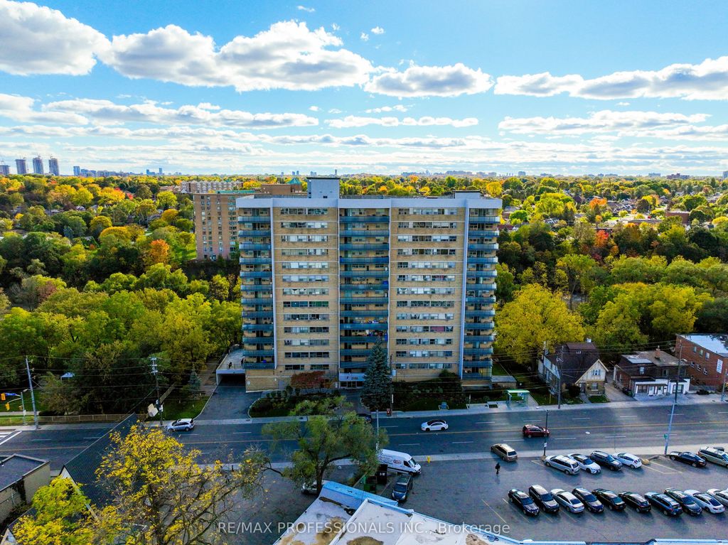 Photo of 2130 Weston Road #405, Toronto, ON M9N 3R9 (MLS # W12474493)