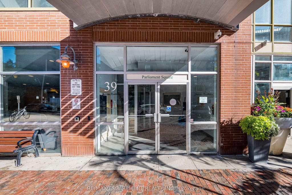 Photo of 39 Parliament Street #909, Toronto, ON M5A 4R2 (MLS # C12440737)