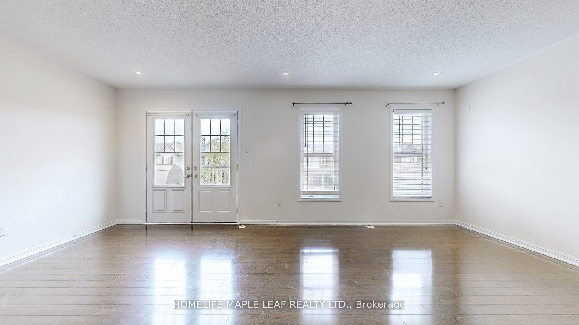 211 Woodley Crescent