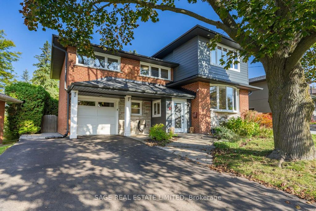 Photo of 10 Lionel Heights Crescent, Toronto, ON M3A 1L9 (MLS # C12451172)