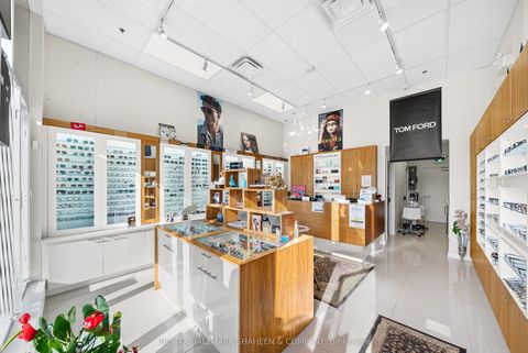 Property photo of 9610 Yonge Street B10, Richmond Hill, ON L4c 1v6