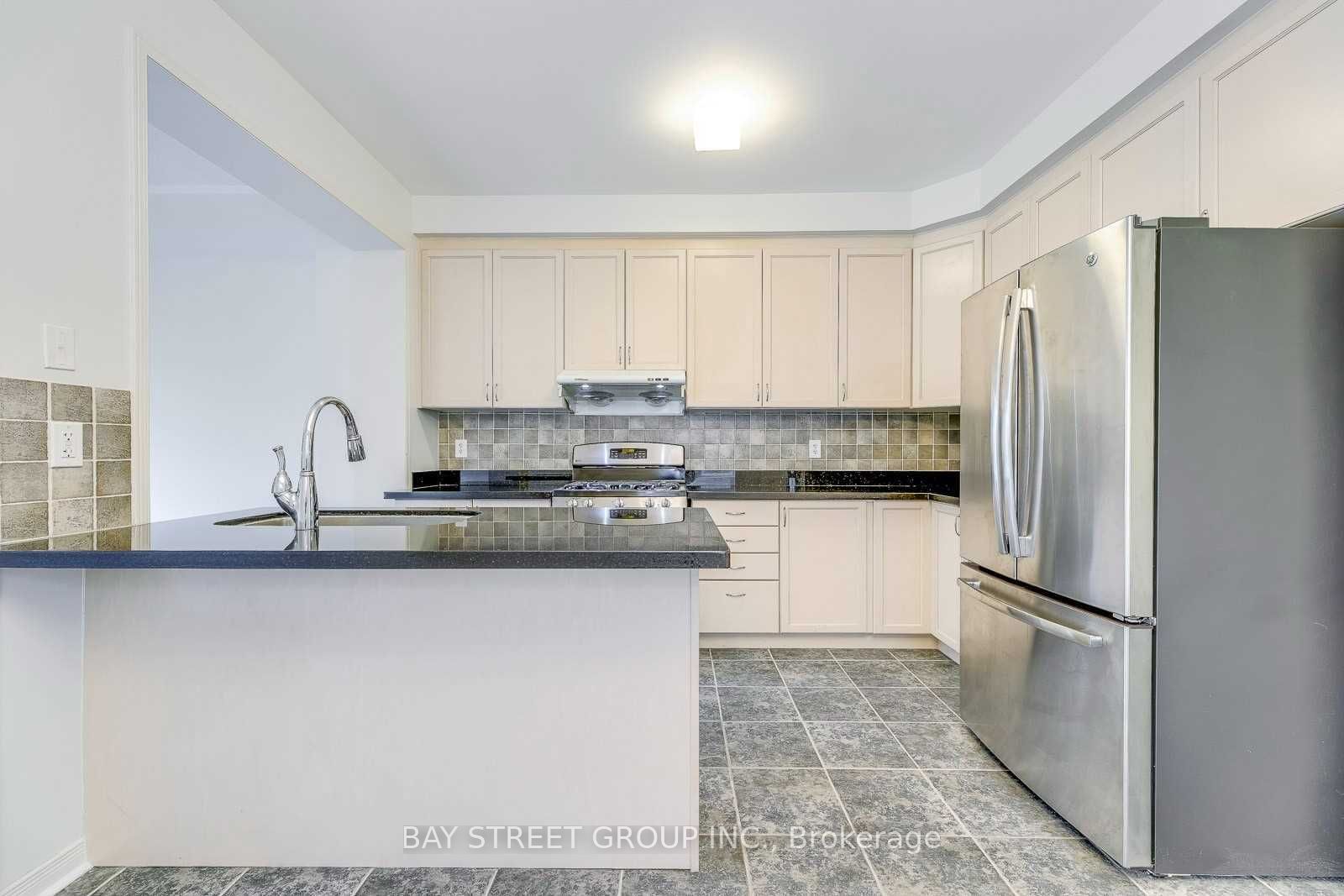 2278 Stone Glen Crescent