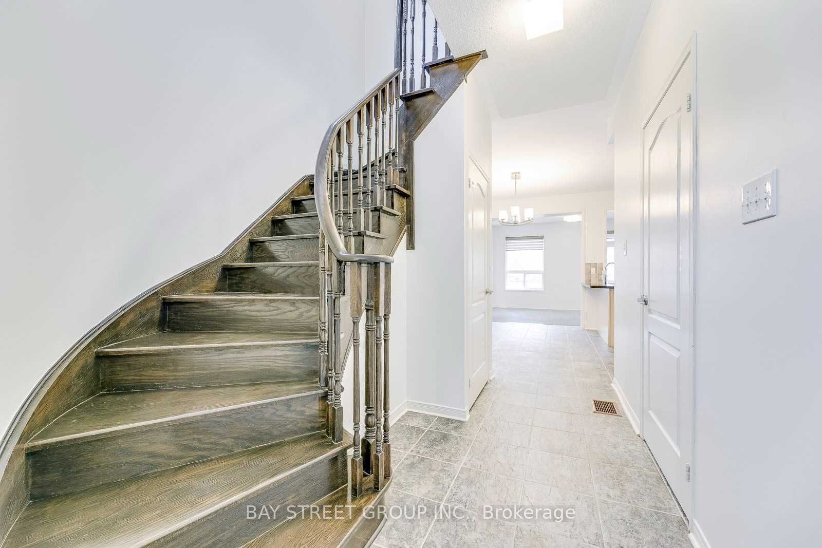 2278 Stone Glen Crescent