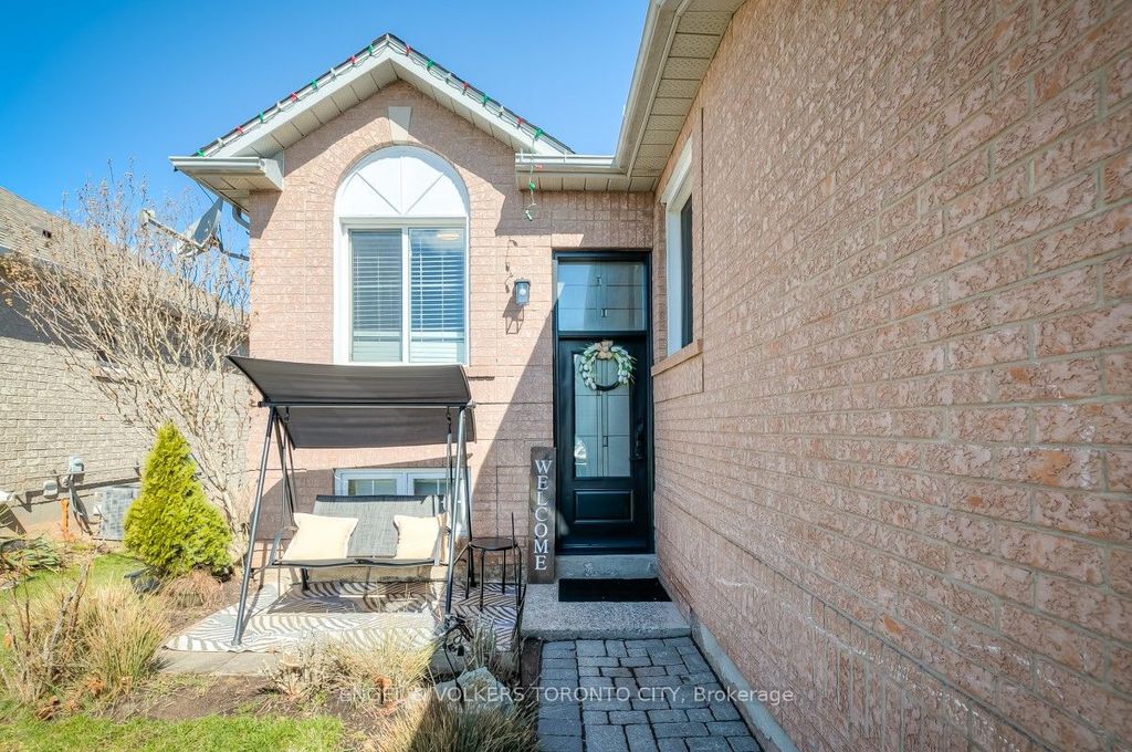 Photo of 36 Jackson Court W, Welland, ON L3C 7G2 (MLS # X12996296)