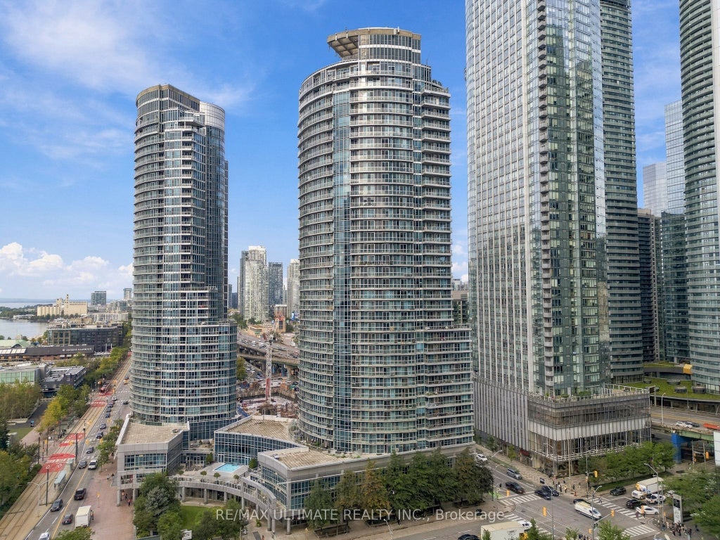 Photo of 8 York Street #3505, Toronto, ON M5J 2Y2 (MLS # C13796376)