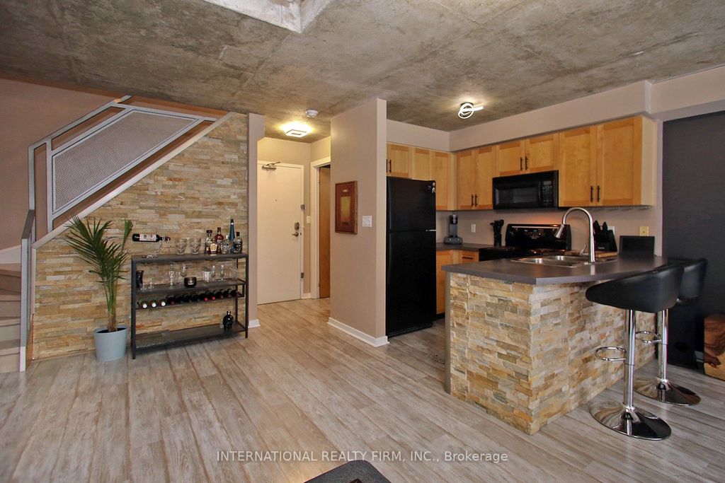 Photo of 800 King Street W #408, Toronto, ON M5V 3M7 (MLS # C12244187)