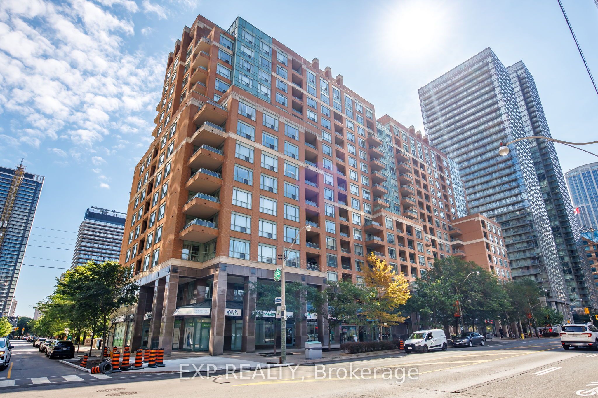 889 Bay Street 409