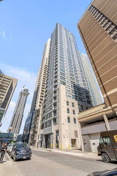Photo of 21 Balmuto Street #802, Toronto, ON M4Y 1W4 (MLS # C13532612)