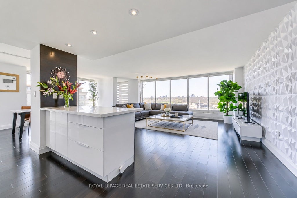 Photo of 2045 Lake Shore Boulevard W #1607, Toronto, ON M8V 2Z6 (MLS # W13752568)