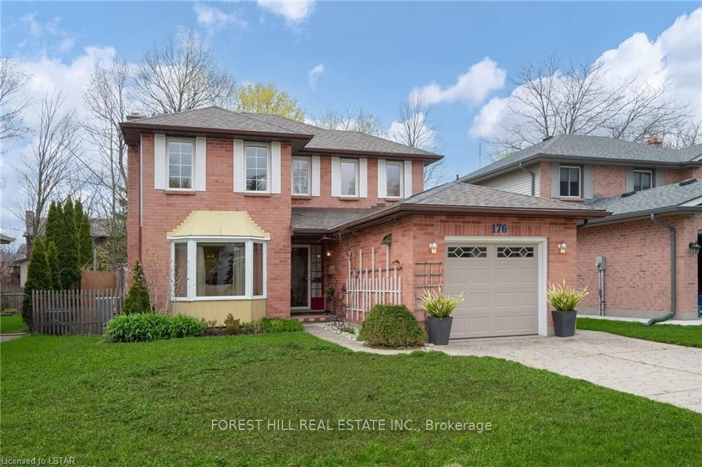 Photo of 176 Golfview Road, London South, ON N6C 5V4 (MLS # X13075038)