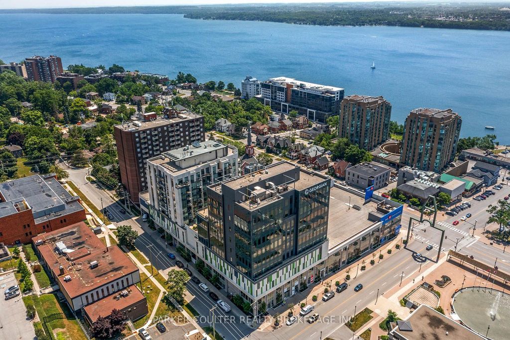 Photo of 111 Worsley Street #302, Barrie, ON L4M 5R5 (MLS # S13007896)