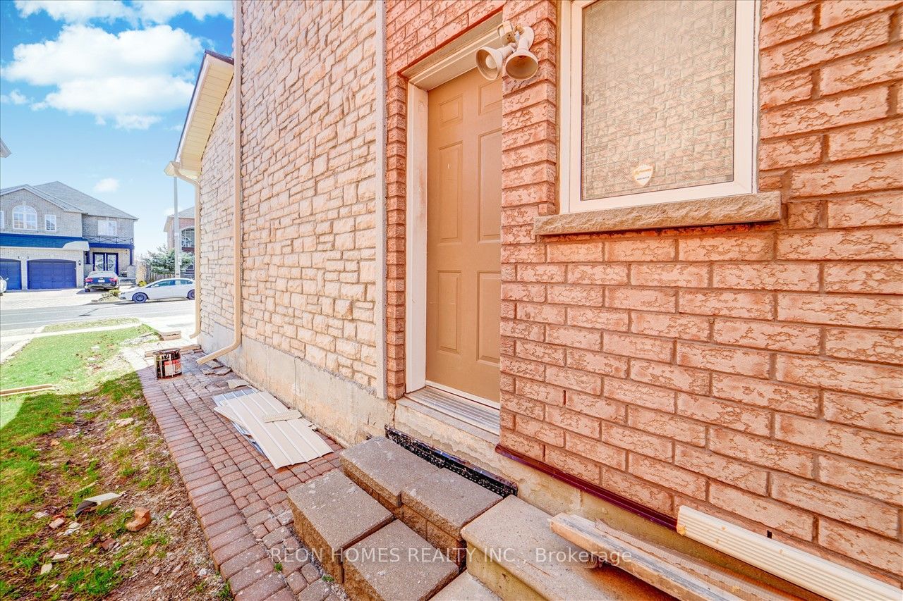 322 Elson Street (Bsmt)